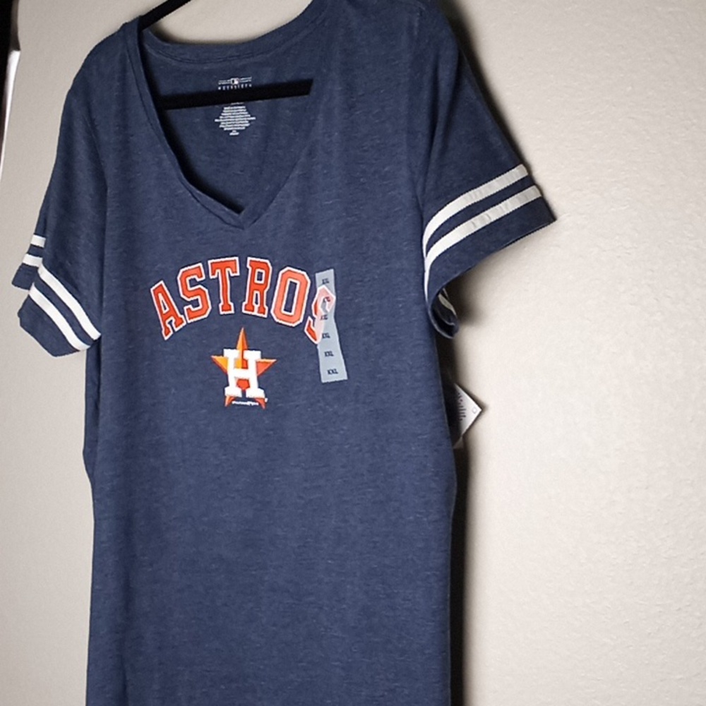 Women's NWT Houston Astros V Neck T Shirt - Size XXL - Picture 2 of 6
